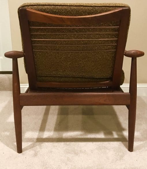 Mid Century Lounge Chair- back- styylish