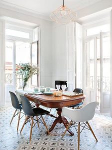 How To Mix Modern And Antique Furniture - Remodeled Dining Room