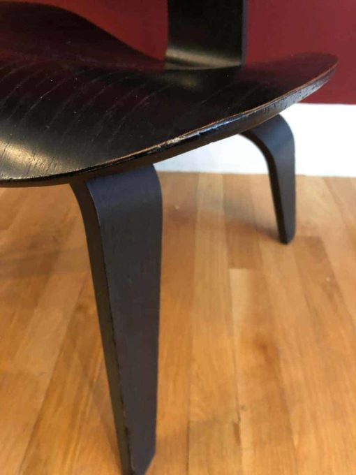 Eames LCW Lounge Chair- legs- styylish