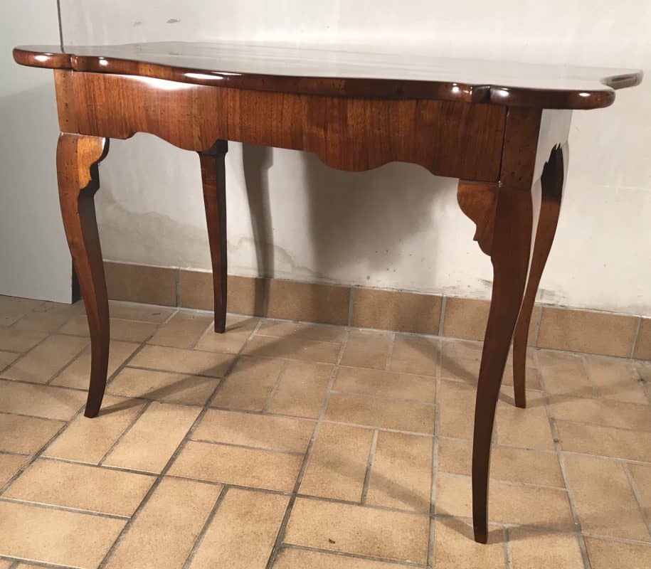 Pair of Console Tables, Italy 18th century, Walnut -styylish