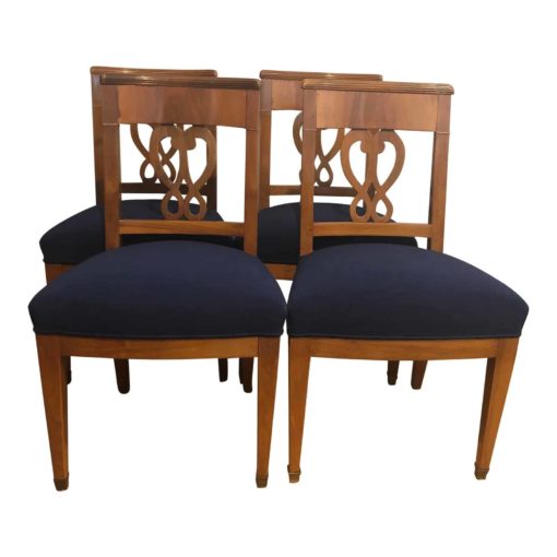 Set of four Biedermeier Chairs- walnut- styylish