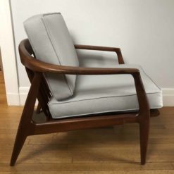 Mid century modern lounge chair- Sideview- styylish
