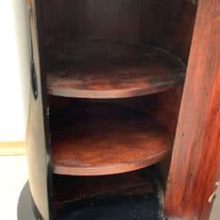 Biedermeier Drumtable- closeup interior- styylish