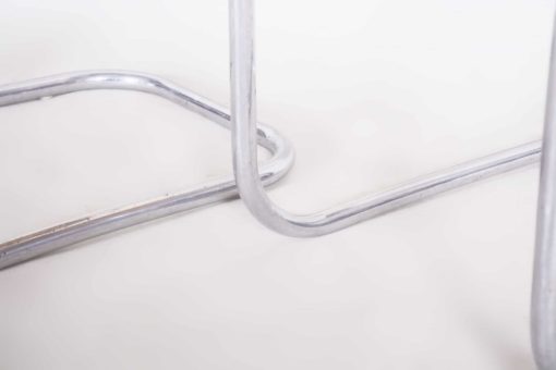 Marcel Breuer Chairs- closeup legs- styylish