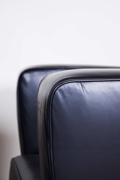 Jindrich Halabala Design armchairs- closeup- styylish
