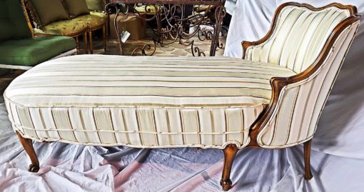 Chaise longue- view from the side- styylish