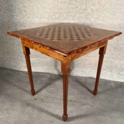 Louis XVI card table- corner view of top and legs- styylish