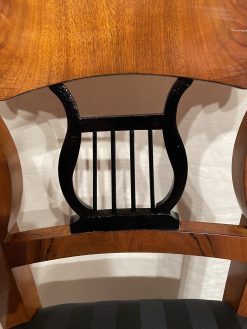 Biedermeier Walnut chair- detail of the backrest with lyre decoration- styylish