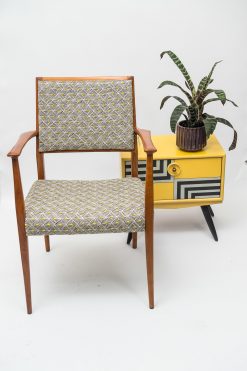 1970's armchair with a nightstand- Styylish
