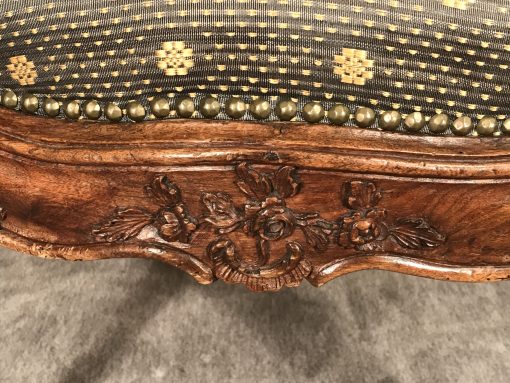 Baroque Armchair- details of carving- Styylish