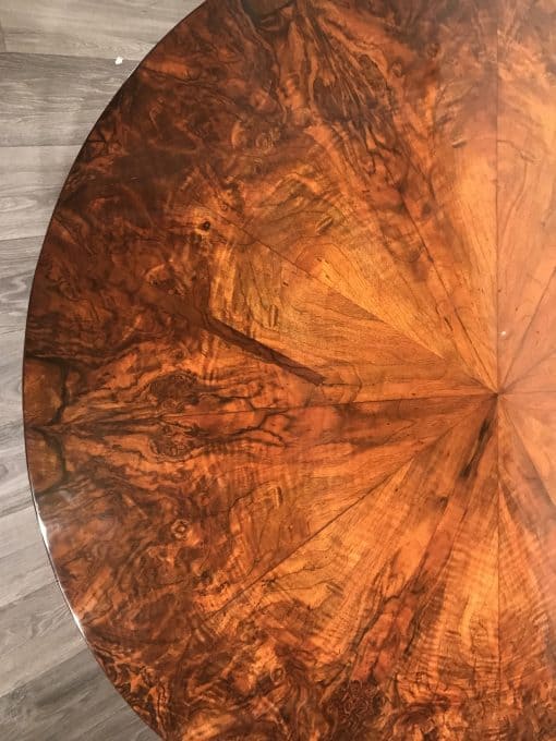 Biedermeier walnut dining table- detail of detail view of the top veneer- Styylish