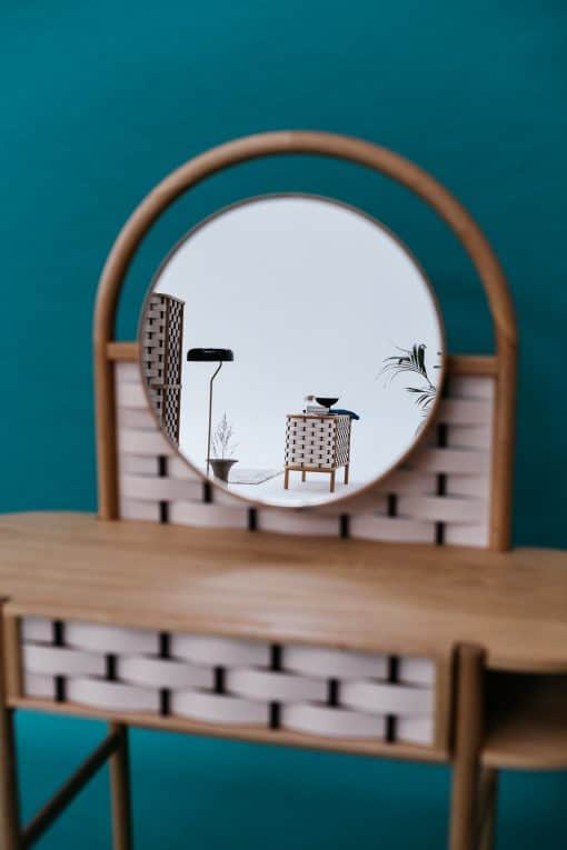 Modern Dressing Table mirror detail- Styylish