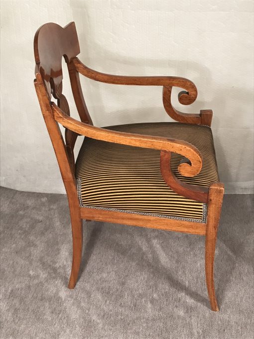 Antique Armchairs- side view right- Styylish