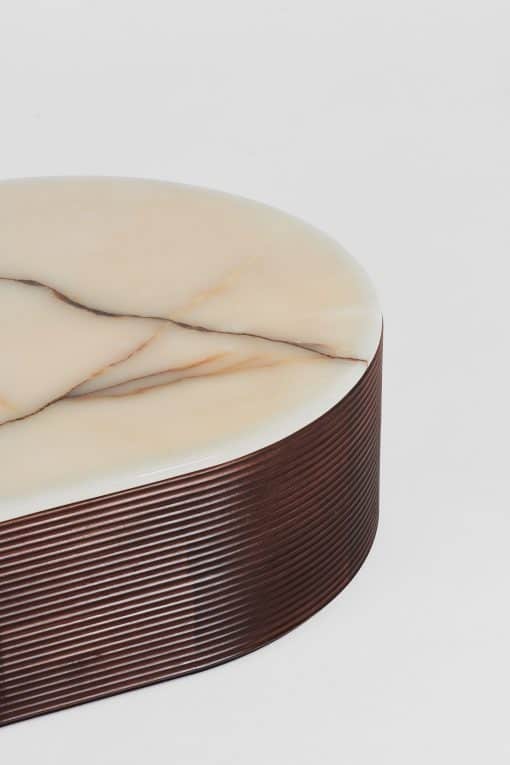 Large Coffee table- Waves marble detail- Styylish