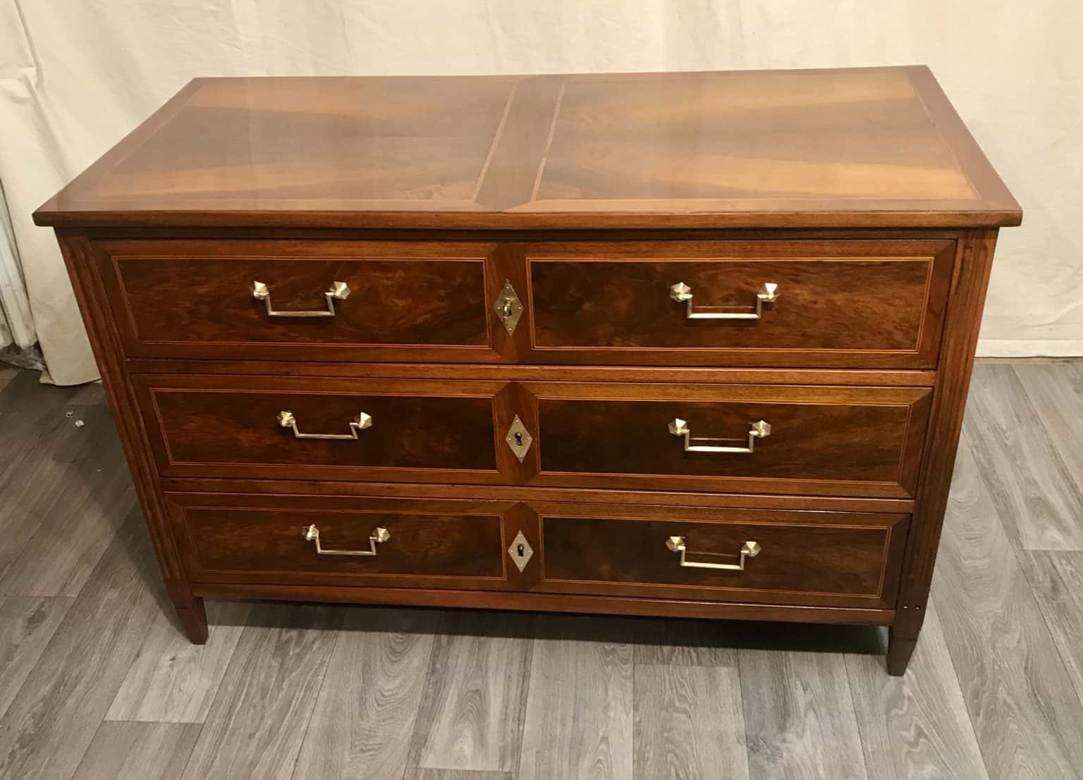 Original Louis XVI Chest of Drawers- Buy Antiques online- Styylish