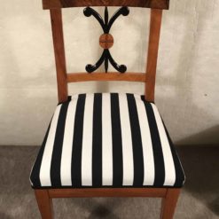 Set of four original Biedermeier Chairs- view of the seat and the back- Styylish
