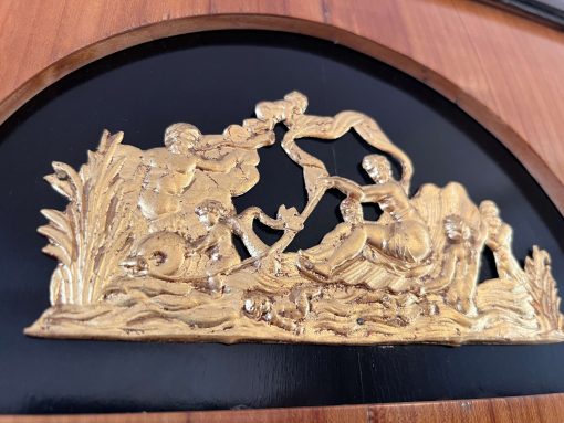 Biedermeier cherry mirror- detail of the golden decor - Styylish