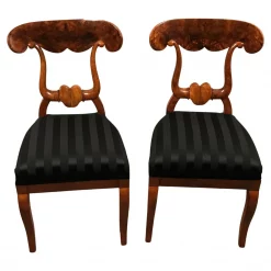 Set of six Biedermeier Chairs- view of two chairs, frontview- Styylish