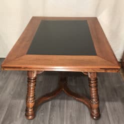 Extendable Swiss Farm Table- side view of the top- Styylish