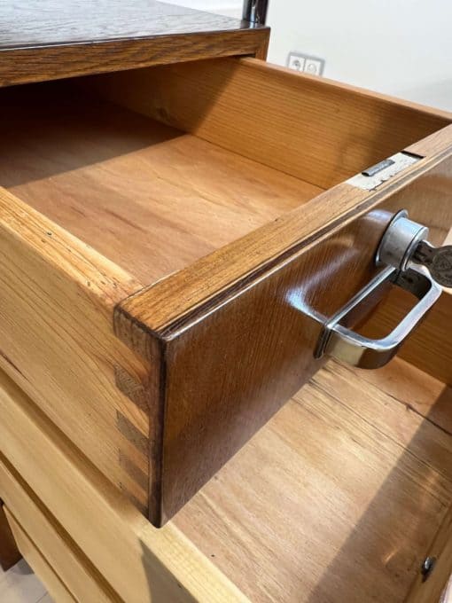 Bauhaus Desk by Mücke-Melder - Drawer Interior - Styylish