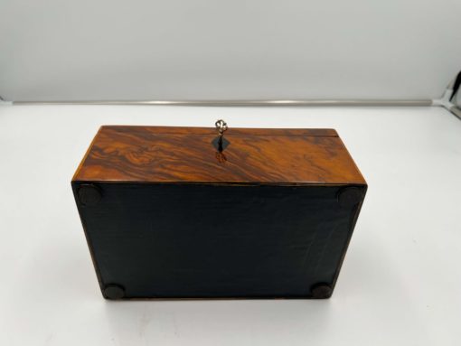 Small Biedermeier Box - Bottom Perspective - Styylish