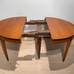 Round Expandable Dining Table - Wood Frame Detail - Styylish