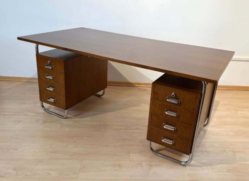 Bauhaus Desk by Mücke-Melder - Desk at an Angle - Styylish