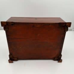 Large Victorian Box - Bottom Detail - Styylish