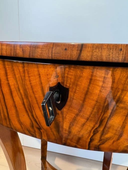 Oval Biedermeier Side Table with Drawer - Keyhole with Key - Styylish