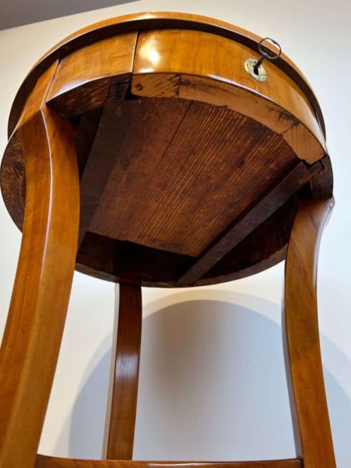Round Biedermeier Side Table - Underneath Top - Styylish