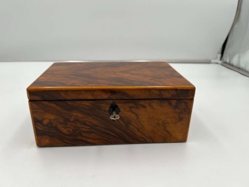 Small Biedermeier Box - Front Detail - Styylish