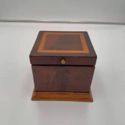 Cubic Biedermeier Box - Full Profile - Styylish