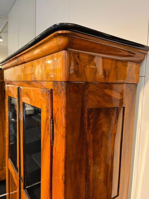 Biedermeier Bookcase with Walnut Veneer - Wood Edge Detail - Styylish