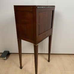 Early 19th Century Nightstand - Compartments Closed - Styylish