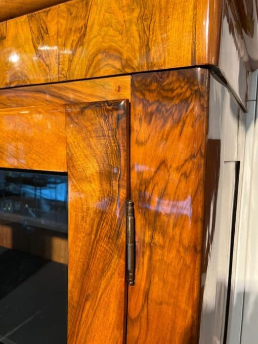 Biedermeier Bookcase with Walnut Veneer - Wood Grain Detail - Styylish