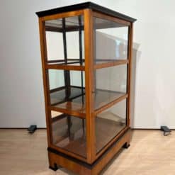 Biedermeier Vitrine - Side View - Styylish
