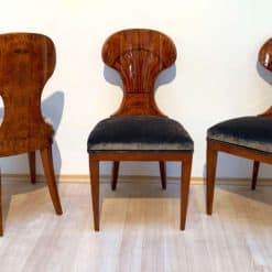 Set of four Biedermeier Ballon Chairs - Front and Back Perspective - Styylish