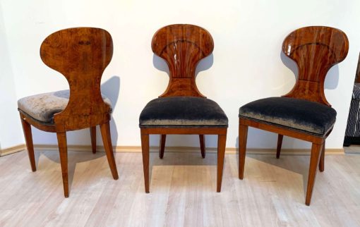 Set of four Biedermeier Ballon Chairs - Front and Back Perspective - Styylish