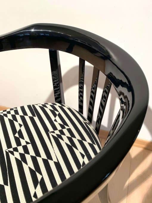 Bauhaus Armchair - Backrest Detail - Styylish