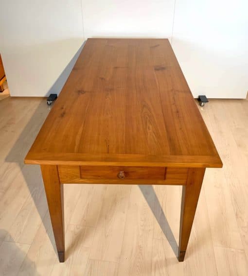 Large Neoclassical Expandable Dining Table - Corner Angle- Styylish