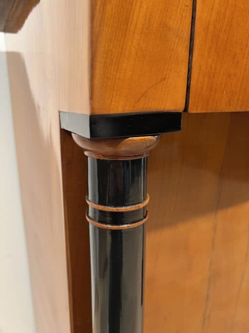 Biedermeier Half-Cabinet - Foot Column Detail - Styylish