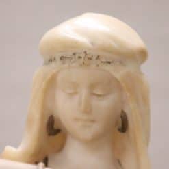 Art Déco Sculpture - Head Detail - Styylish