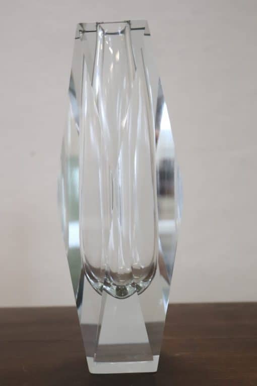 Transparent Glass Vase - Side View - Styylish