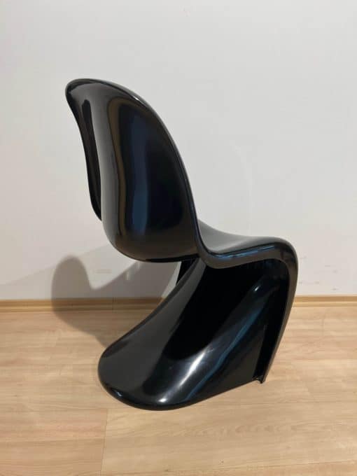 Space Age Cantilever Chair - Back Angle - Styylish