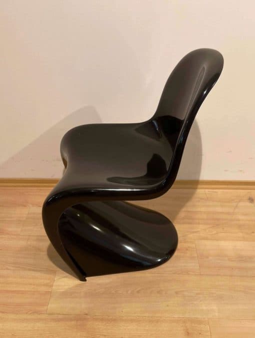 Space Age Cantilever Chair - Side Angle - Styylish