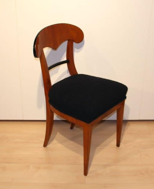 Biedermeier Shovel Chair - Side View - Styylish