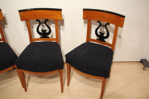 Set of Four Biedermeier Chairs - Two Next to Each Other - Styylish