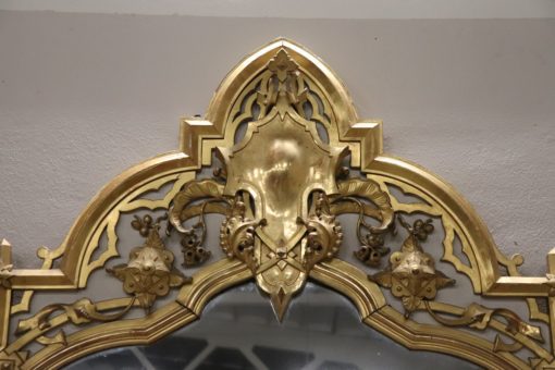 Gilded Wood Mirror - Top of Frame - Styylish