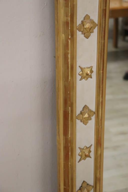 Gilded Wood Mirror - Fine Detail - Styylish