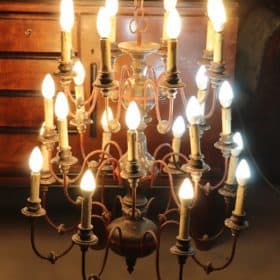 Early 20th Century Antique Chandelier in Wood and Iron, 24 Bulbs
